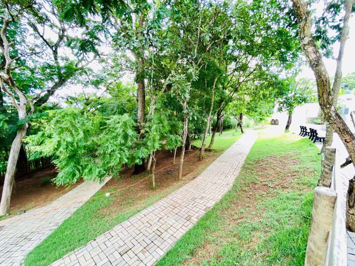 Flat 303 - Condominio Park Veredas - Acesso Ao Rio - Completo Com Ar No Quarto E Na Sala Rio Quente Exterior foto